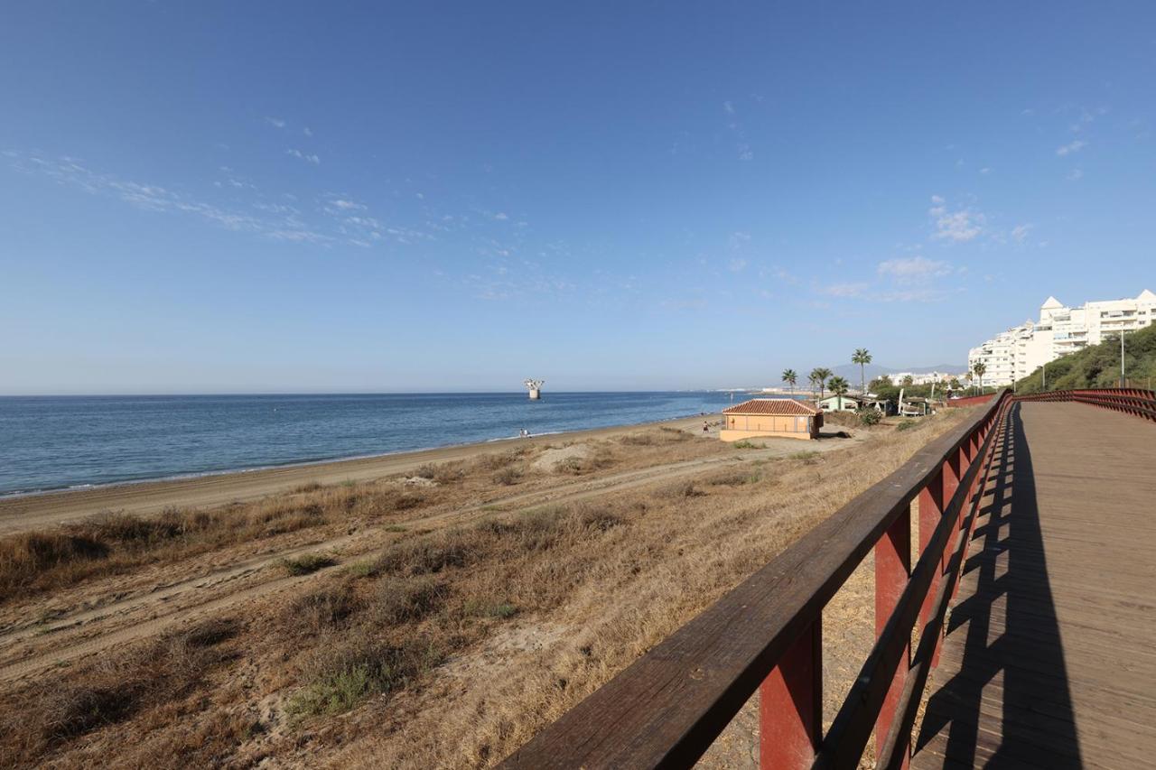 Lujo En Banana Beach Primera Linea De Playa Marbella Exterior foto